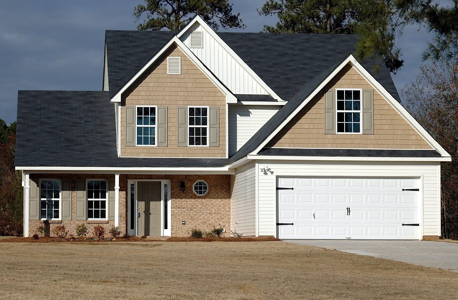 photo showing the effects of garage door height to a home
